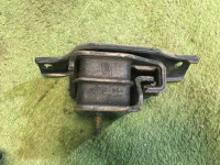 Подушка двс левая 41031FA090 41022FA000 SUBARU LEGACY