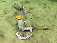 Главный цилиндр сцепления SUBARU LEGACY OEM 37230AA000 BG5 1998 EJ20D