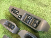 Блок управления стеклоподъемниками SUBARU LANCASTER OEM 83071AE080 83071AE040 BHE 2001 EZ30