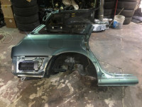 Крыло заднее правое SUBARU LANCASTER OEM 51410AE160 BHE 2001 Green 1U7