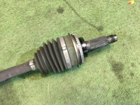 เพลาขับหน้า SUBARU LANCASTER OEM 28021AC200 BHE 2001 EZ30