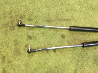 โช้คค้ำฝาท้าย SUBARU LEGACY OEM 60330AC000 60330AC001 60330AC010 60330AC011 BG5 1996 Silver 407