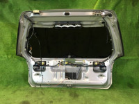Portón trasero SUBARU LEGACY OEM 61700AC000 BG5 1996 Silver 407