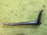 Крепление переднего бампера правое 57714AC001 57714AC040 SUBARU LEGACY