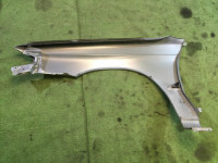 右フロントフェンダー SUBARU LEGACY OEM 57110AC000 BG5 1996 Silver 407