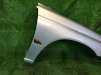 右フロントフェンダー SUBARU LEGACY OEM 57110AC000 BG5 1996 Silver 407