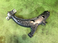 Brazo de suspensión delantero derecho SUBARU LEGACY OEM 20200AA200 BG5 1996 EJ20H