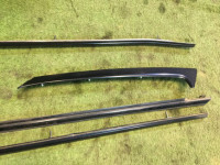 左サイドウインドウモール SUBARU GRAND WAGON OEM 91012AC000 91013AC000 91011AC100 91012AC010 BG9 1998 Black 6L3