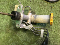 Главный цилиндр сцепления SUBARU GRAND WAGON OEM 37230AA000 BG9 1998 EJ25DD