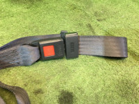 Замки задних ремней SUBARU LEGACY OEM 64669AC021MU 64669AC200MU 64669AC031MU BG5 1996 Silver 407