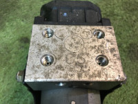 Módulo ABS SUBARU LANCASTER OEM 27539AC050 BH9 1998 EJ254