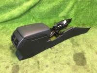 Бардачок подлокотник 92114AJ100VH 92114AJ010VH 92174AJ000 SUBARU OUTBACK