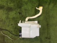ウォッシャータンク SUBARU OUTBACK OEM 86631AJ020 86611AG220 86611AJ100 BRF 2009 EZ36