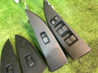 车窗控制模块 SUBARU OUTBACK OEM 83071AJ000 83071FG100 81870AJ020 81870AJ050 94263AJ000VH 94263AJ010VH BRF 2009 EZ36