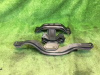 MTクロスメンバー SUBARU LEGACY OEM 41022AC180 41011AE020 41021AC240 41011AE050 BH5 1998 EJ208