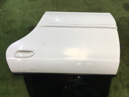 Puerta trasera izquierda SUBARU LEGACY OEM 60400AE130 62280AE010 BH5 1998 Whait 51E