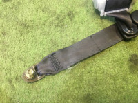 リアシートベルト SUBARU LEGACY OEM 64660AE010ML 64660AE000ML BH5 2001 Silver 01G