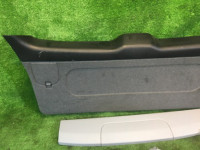 Revestimento da porta da bagageira SUBARU LEGACY OEM 94320AE001AC 94310AE020OB 94310AE030OB 94310AE000OB BH5 2001 Silver 01G