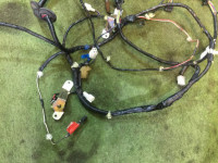 Коса пятой двери SUBARU LEGACY OEM 81812AE030 BH5 1998 EJ208