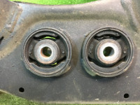 Travesaño задняя SUBARU LEGACY B4 OEM 20152AE001 BE9 2001 EJ254