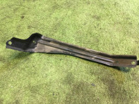右前保险杠支架 SUBARU LEGACY B4 OEM 57707AE120 BE9 2001 Silver 01G