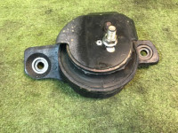 Подушка двс левая 41022AE031 SUBARU LEGACY B4