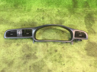 Рамка спидометра SUBARU LEGACY B4 OEM 66180AE000 BE9 2001 Silver 01G