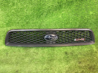 Решетка радиатора SUBARU LEGACY B4 OEM 91121AE230 BE9 2001 Silver 01G