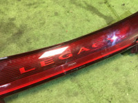 テールランプ間ガーニッシュ SUBARU LEGACY OEM 84251AE000 BH5 1998