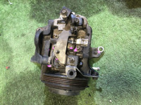 Компрессор кондиционера 73111AC002 SUBARU LEGACY