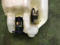 玻璃水壶 SUBARU LEGACY OEM 86610AE010 BH5 2000 EJ206