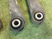 Braços de suspensão traseiros SUBARU LEGACY OEM 20250AE020 20250AE040 20250AE010 20250AE000 BH5 2000 EJ206