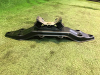 Балка акпп 41011AG010 41022AE121 SUBARU OUTBACK