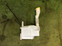 Washer bottle SUBARU OUTBACK OEM 86631AG000 86611AG010 86611AG000 86611AG000 BP9 2006 EJ253