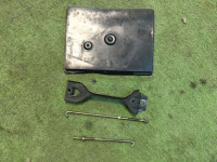 Крепление аккумулятора 81601AG070 82122AG001 82161AG011 SUBARU OUTBACK