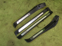 Накладки на пороги 94061AG080 94061AG090 94060AG070 94060AG070 SUBARU OUTBACK