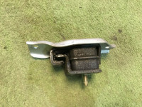 Подушка двс правая SUBARU OUTBACK OEM 41022FA000 41031AA110 BP9 2006 EJ253