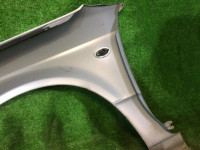 Крыло переднее правое SUBARU LEGACY OEM 57120AE001 BH5 2000 arctic silver M 792