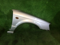 Крыло переднее правое SUBARU LEGACY OEM 57120AE001 BH5 2000 arctic silver M 792