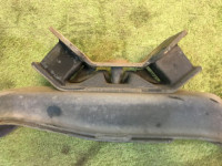 Travesaño de la caja de cambios SUBARU LEGACY B4 OEM 41022AE120 41011AE000 BE5 BH5 2000 EJ206