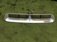 Решетка радиатора SUBARU LEGACY B4 OEM 91121AE160 BE5 2000 Silver 792