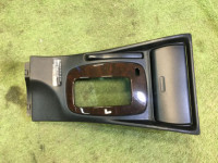 Пластик вокруг селектора 92070AC220 92070AC230 92070AC250 92070AC250 SUBARU LEGACY