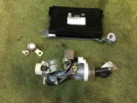 锁芯套装 SUBARU LEGACY OEM 57492AG070 BP5 2006 white pearl 37J