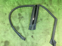 Уплотнитель дверей левый 63521AG010 SUBARU LEGACY
