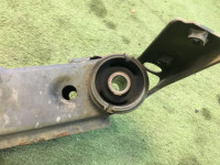 คานรองเครื่อง задняя SUBARU LANCASTER OEM 20152AE001 BHE BEE 2001 EZ30