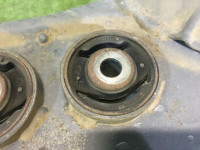คานรองเครื่อง задняя SUBARU LANCASTER OEM 20152AE001 BHE BEE 2001 EZ30