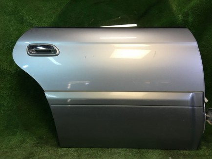 Puerta trasera derecha SUBARU LANCASTER OEM 60400AE420 BHE BH9 2001 Silver 1U2