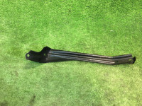 右フロントバンパーステー SUBARU LANCASTER OEM 57707AE230 BHE BH9 2001 Silver 1U2