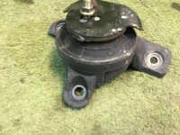 ยางแท่นเครื่องขวา SUBARU LANCASTER OEM 41022AE100 BHE 2001 EZ30