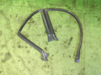 Right door seal SUBARU LANCASTER OEM 63521AE020 BHE BH9 BH5 2001 Silver 1U2